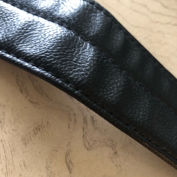 Pocket book strap with metal hardware size 23in lg - Picture 2 of 8